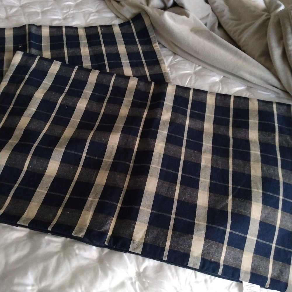 1 Pottery Barn lumbar pillow cover (1 available)   Price is per cover